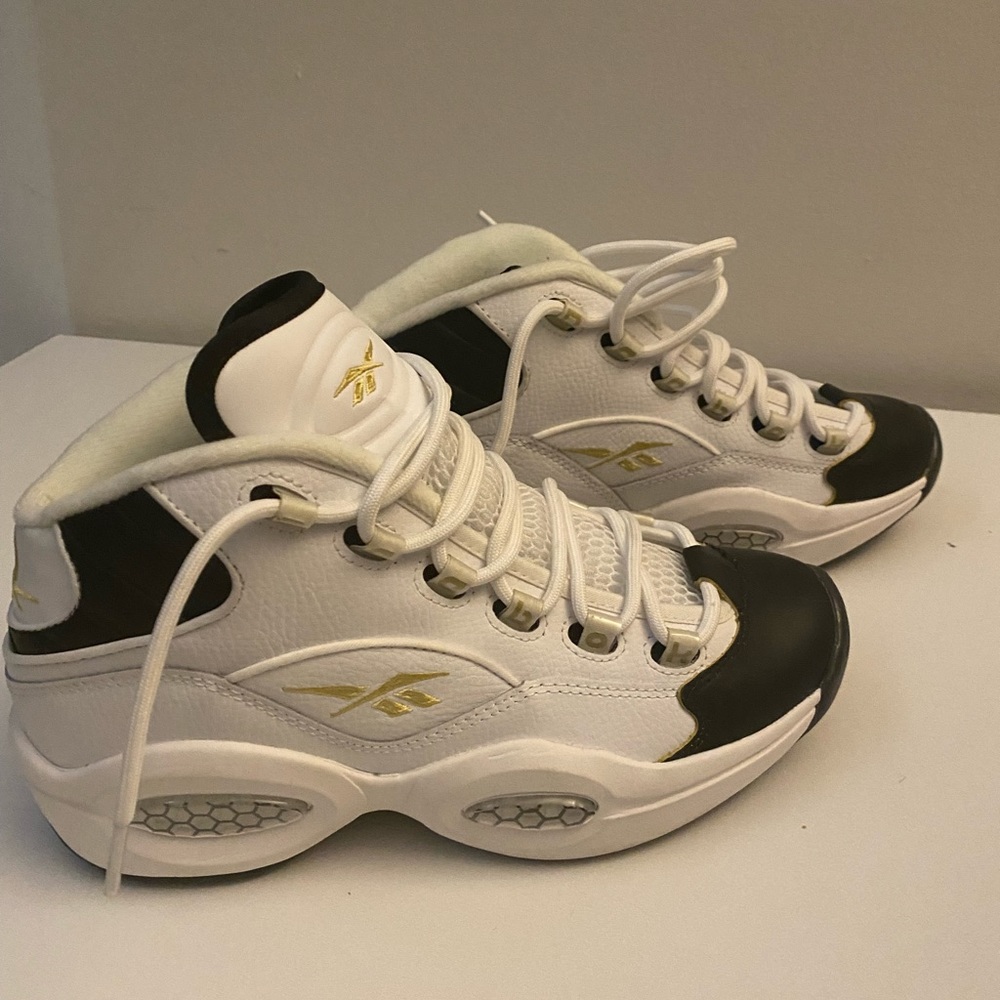 Iversons Boys size 6.5